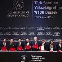 genclik-spor-bakanligi-imza-toreni-600-375