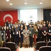 iletisim-mezunlar-555-347