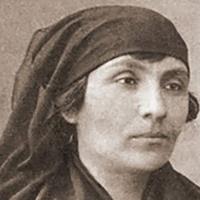 cumhuriyetin-kazanimlarindan-cati-katinda-acilan-studyodan-ozgur-objektiflere-sahip-kadinlaraaa