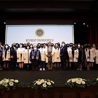 dis-hekimligi-fakultesi-beyaz-onluk-giyme-2021_1
