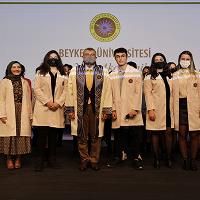 dis-hekimligi-fakultesi-beyaz-onluk-giyme-2021_5