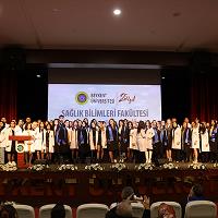 saglik-bilimleri-ogrencileri-meslege-ilk-adimlarini-atti