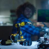 İsterSporYaparsınİsterRobot