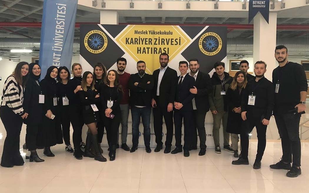 MESLEK YÜKSEK OKULU KARİYER ZİRVESİ